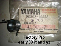NOS-Yamaha-IT250-IT490-YZ490-Shift-shaft-Pedal-Spring